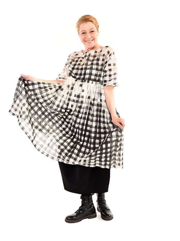 Kleid-Sara-Karo-black&white-4
