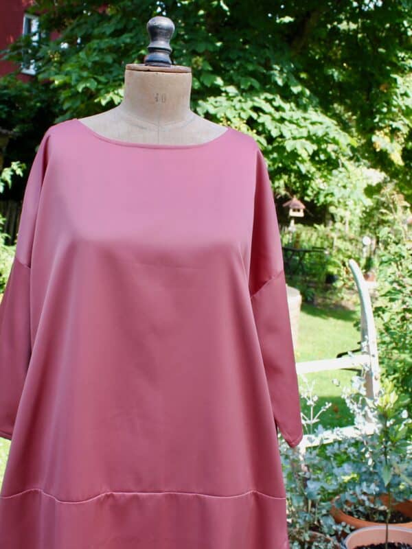 EggShapeKleid-altrose-Satin-4