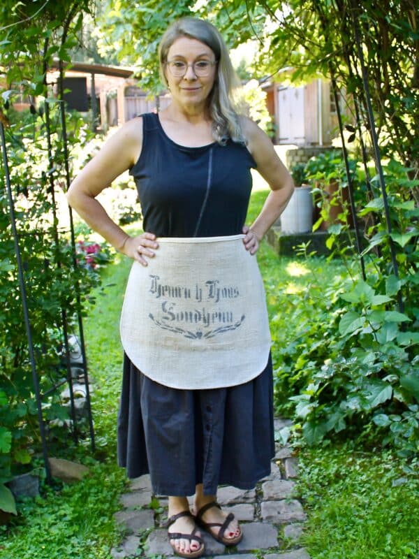 Apron-2-3