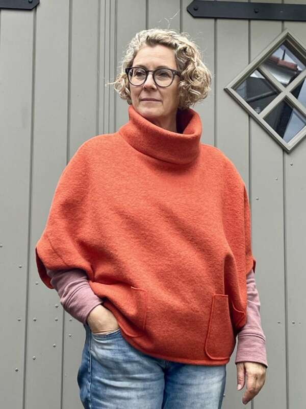 Ponchopulli-orange-3