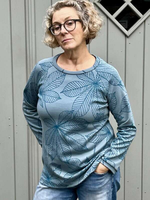 Pulli-Chestnut-petrol-2